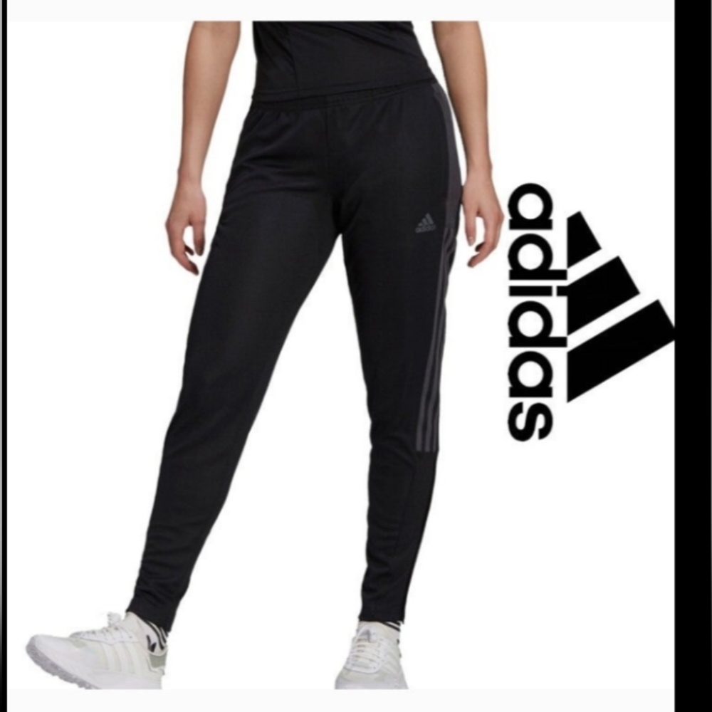 ADIDAS JOGGERS FOR WOMEN XS